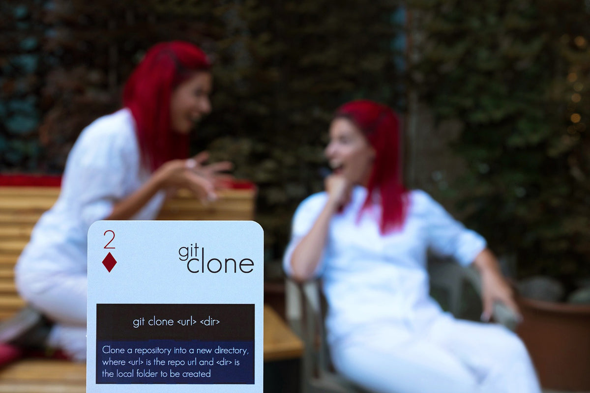 git:deck | plastic-coated | playing cards