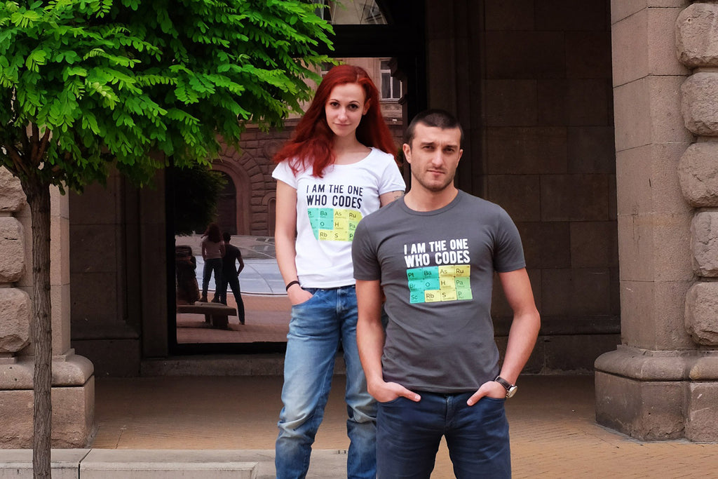 I am the one who codes | T-shirt