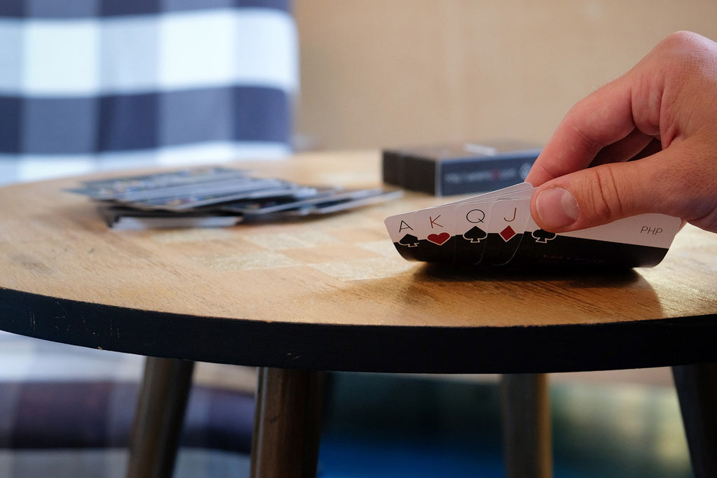 code:deck | plastic-coated | playing cards