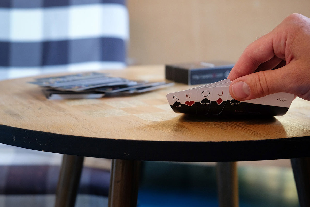 code:deck | plastic-coated | playing cards
